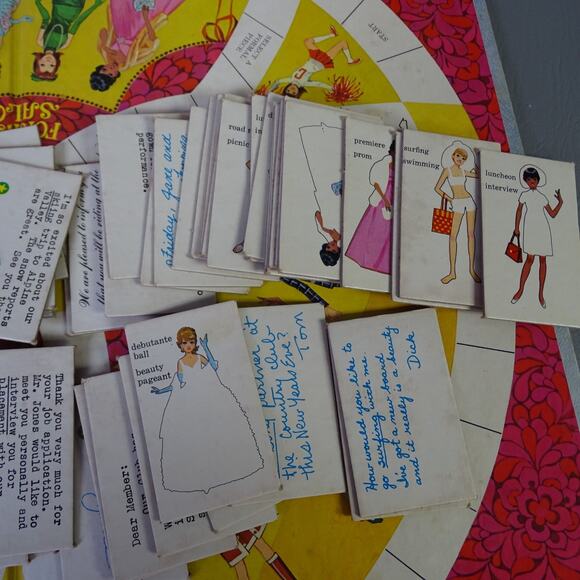 1969 What Shall I Wear Board Game Selchow & Righter - Picture 4 of 13